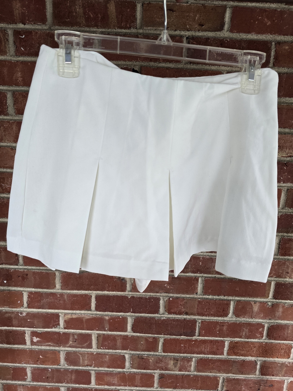 RtA White Skort with Subtle Front Pleat